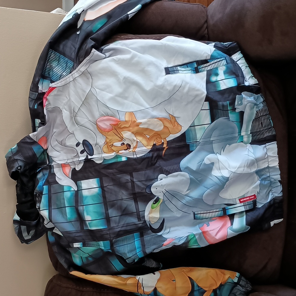 Men's large tom and Jerry coat